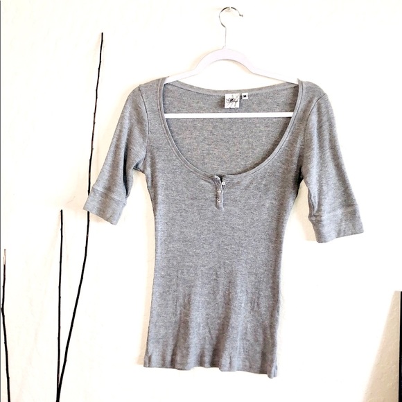 Meringue scoop neck crystal button 3/4 sleeve top - Picture 4 of 12